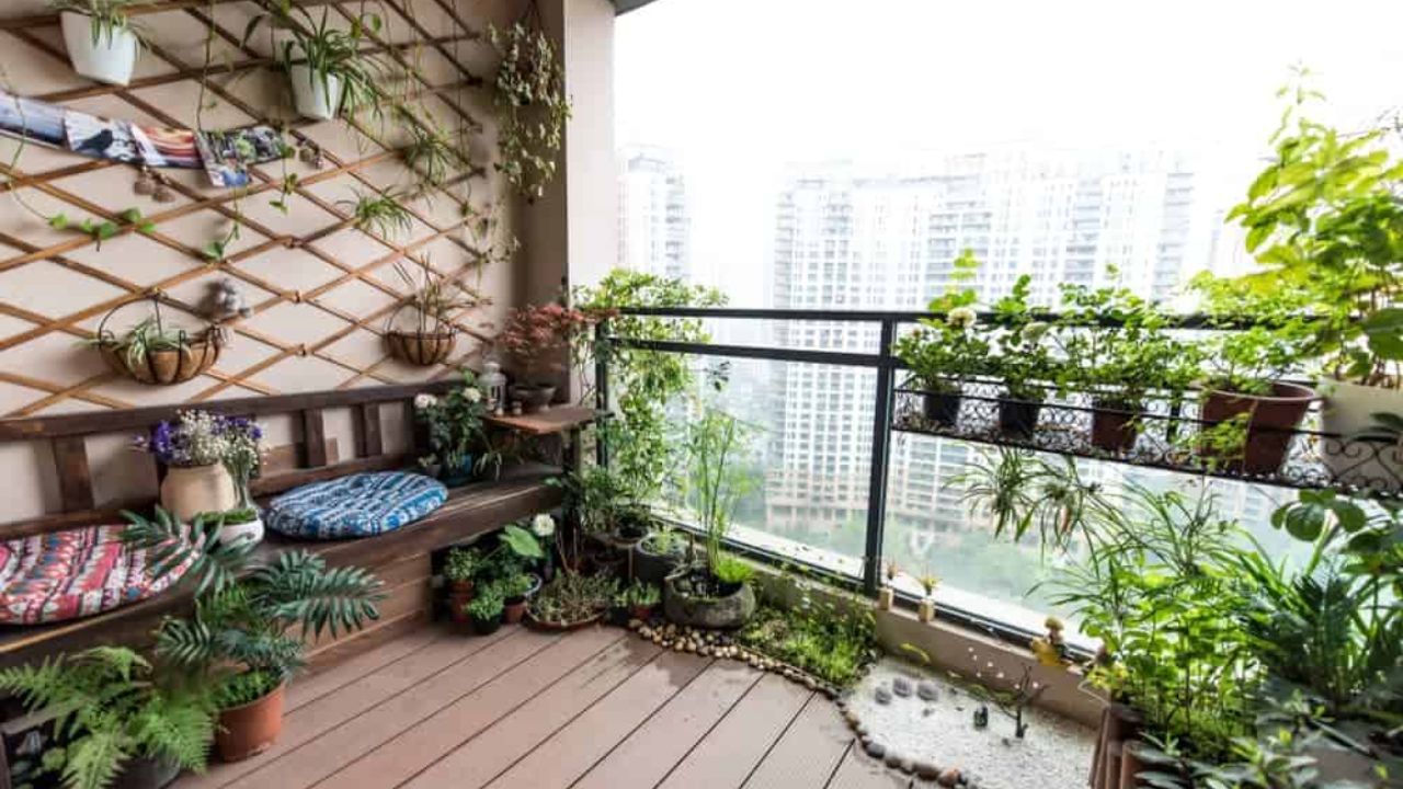 Easy Balcony Garden Ideas for City Apartments